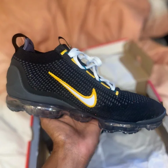Nike VaporMax 21 FK - Picture 2 of 13